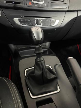 Renault Laguna III Рестайлинг с пробегом 2011 года, цена 746 000 рублей, 332557 км, универсал, Автокод Объявления