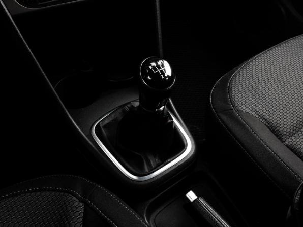 Volkswagen Polo V Рестайлинг с пробегом 2017 года, цена 1 279 000 рублей, 122283 км, седан, Автокод Объявления