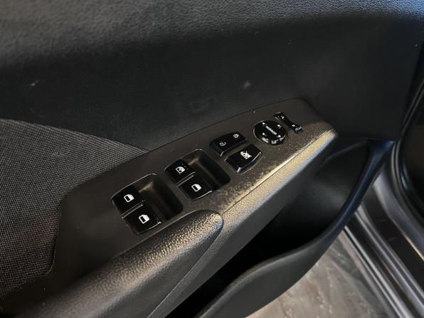 Hyundai Solaris II Рестайлинг с пробегом 2021 года, цена 1 690 000 рублей, 78002 км, седан, Автокод Объявления