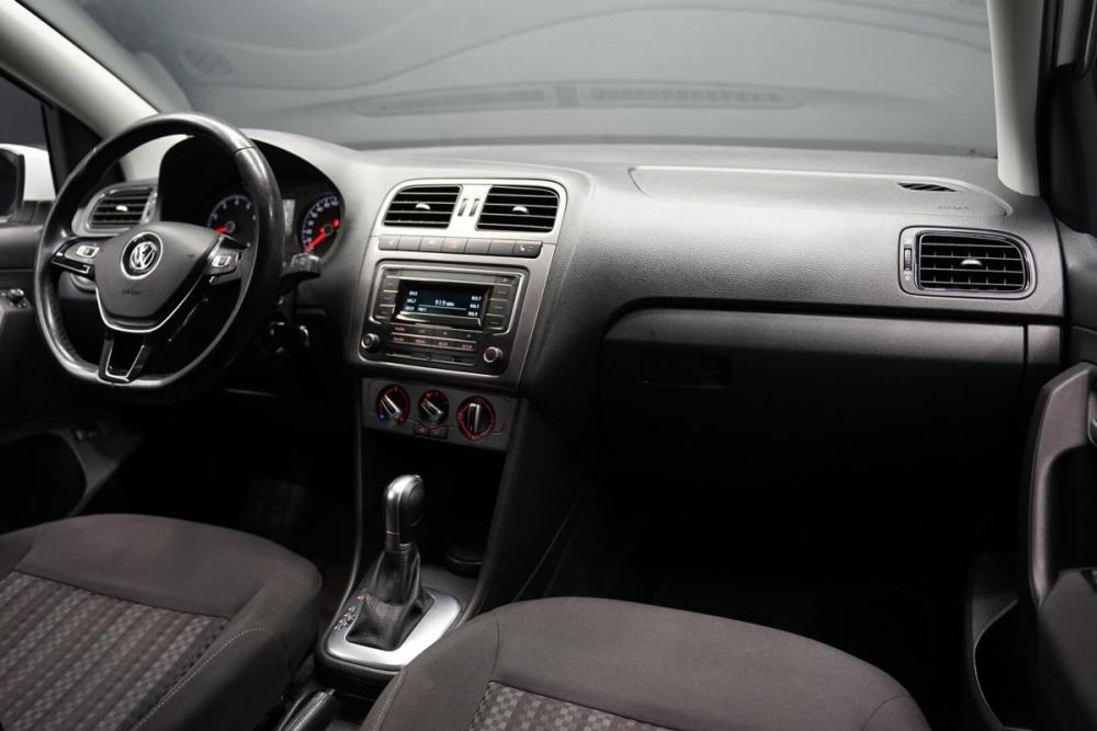 Volkswagen Polo V Рестайлинг Крым  - изображение 24
