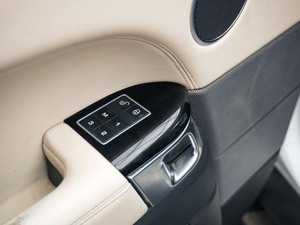 Land Rover Range Rover Sport II с пробегом 2015 года, цена 3 330 000 рублей, 186556 км, внедорожник, Автокод Объявления