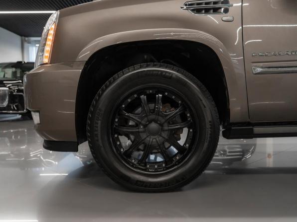 Cadillac Escalade III с пробегом 2011 года, цена 2 490 000 рублей, 132700 км, внедорожник, Автокод Объявления