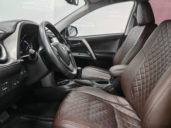 Toyota RAV4 IV (XA40) Рестайлинг с пробегом 2018 года, цена 2 650 000 рублей, 116702 км, внедорожник, Автокод Объявления