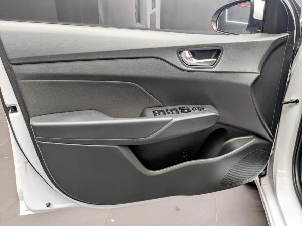 Hyundai Solaris II Рестайлинг с пробегом 2022 года, цена 1 770 000 рублей, 45194 км, седан, Автокод Объявления