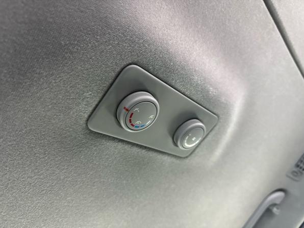 Hyundai H-1 II с пробегом 2012 года, цена 1 499 000 рублей, 223000 км, минивэн, Автокод Объявления