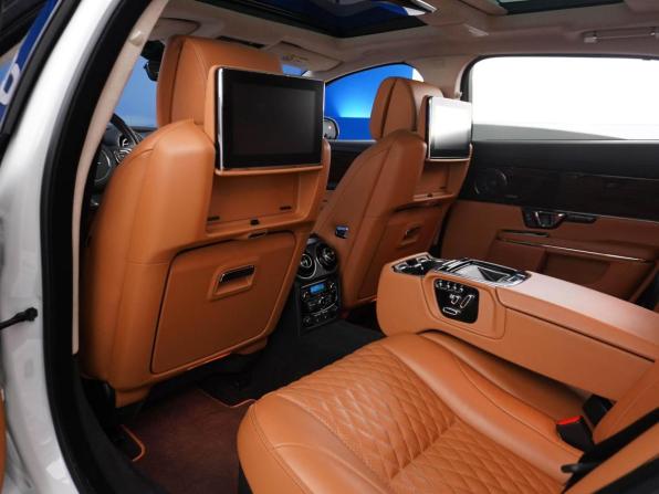 Jaguar XJ IV (X351) Рестайлинг с пробегом 2019 года, цена 3 940 000 рублей, 97620 км, седан, Автокод Объявления
