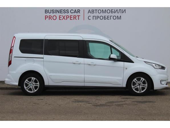 Ford Tourneo Connect II Рестайлинг с пробегом 2018 года, цена 1 700 000 рублей, 137276 км, компактвэн, Автокод Объявления
