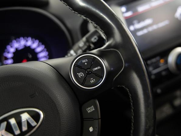 Kia Soul II Рестайлинг с пробегом 2017 года, цена 1 749 000 рублей, 92255 км, хэтчбек, Автокод Объявления