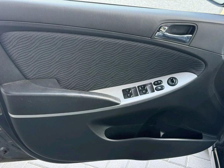 Hyundai Solaris I Волгоград  - изображение 22