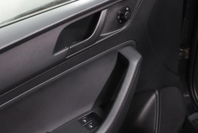 Skoda Rapid I с пробегом 2015 года, цена 925 000 рублей, 114235 км, лифтбек, Автокод Объявления