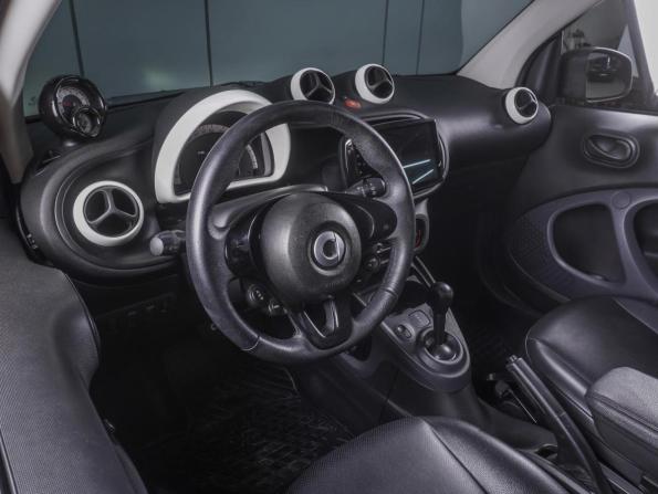 Smart Fortwo III с пробегом 2018 года, цена 770 000 рублей, 108252 км, хэтчбек, Автокод Объявления