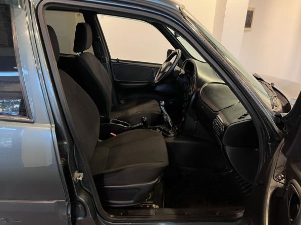 Chevrolet Niva I Рестайлинг с пробегом 2015 года, цена 575 000 рублей, 176515 км, внедорожник, Автокод Объявления