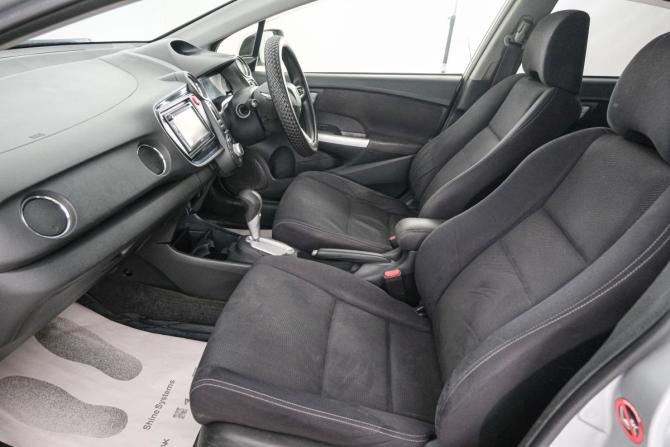 Honda Insight II Рестайлинг с пробегом 2012 года, цена 759 000 рублей, 240000 км, хэтчбек, Автокод Объявления