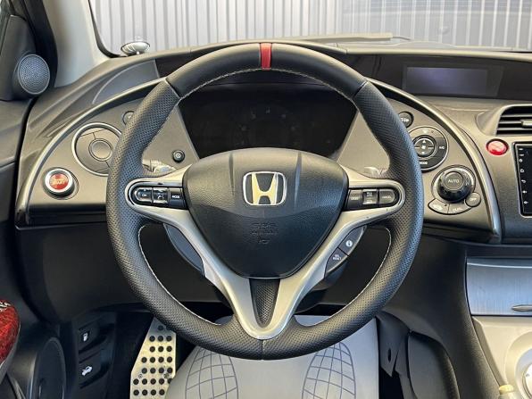 Honda Civic VIII Рестайлинг с пробегом 2008 года, цена 597 000 рублей, 254785 км, хэтчбек, Автокод Объявления