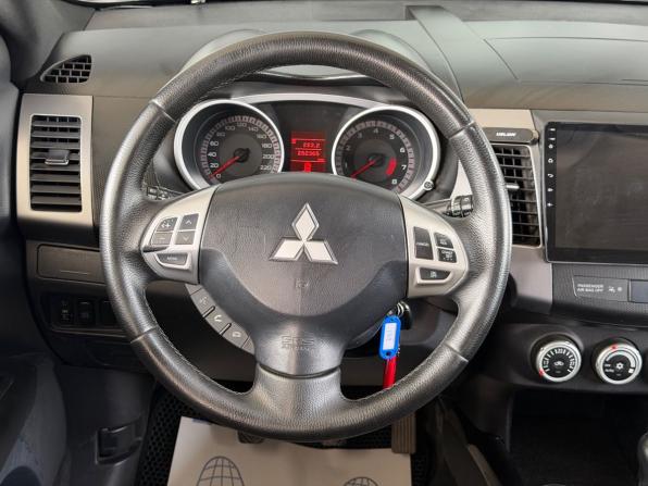 Mitsubishi Outlander II с пробегом 2007 года, цена 949 000 рублей, 197850 км, внедорожник, Автокод Объявления