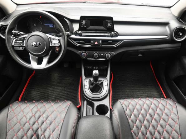 Kia Cerato IV с пробегом 2019 года, цена 1 330 000 рублей, 178000 км, седан, Автокод Объявления