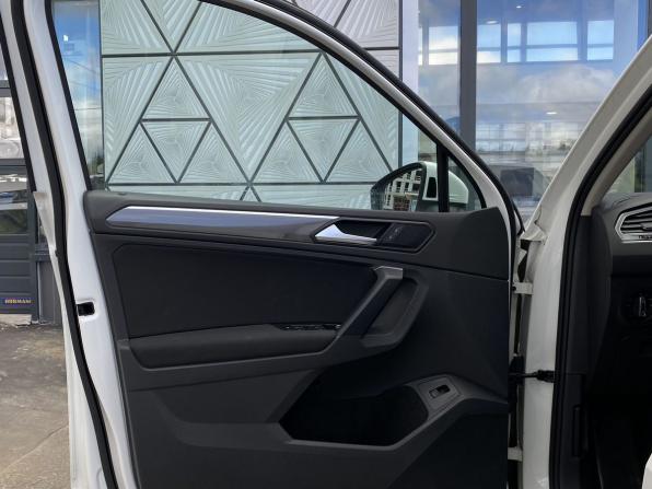 Volkswagen Tiguan II с пробегом 2018 года, цена 2 199 000 рублей, 135361 км, внедорожник, Автокод Объявления