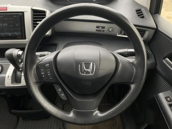 Honda Freed I Рестайлинг с пробегом 2012 года, цена 895 000 рублей, 191107 км, компактвэн, Автокод Объявления