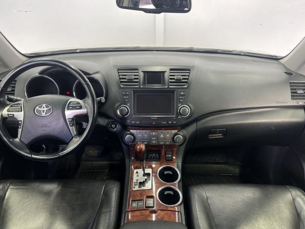 Toyota Highlander II (XU40) Рестайлинг с пробегом 2013 года, цена 2 150 000 рублей, 168005 км, внедорожник, Автокод Объявления