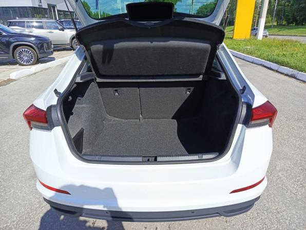 Skoda Rapid II с пробегом 2021 года, цена 1 626 000 рублей, 89990 км, лифтбек, Автокод Объявления