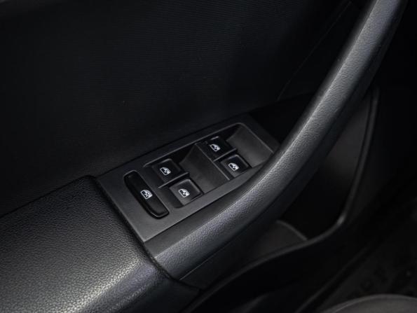 Volkswagen Polo VI с пробегом 2020 года, цена 1 415 000 рублей, 66227 км, лифтбек, Автокод Объявления