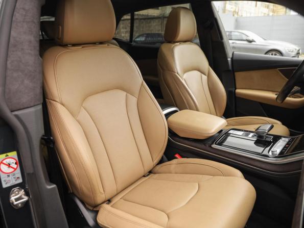 Audi Q8 I (4M) с пробегом 2019 года, цена 5 899 000 рублей, 108151 км, внедорожник, Автокод Объявления
