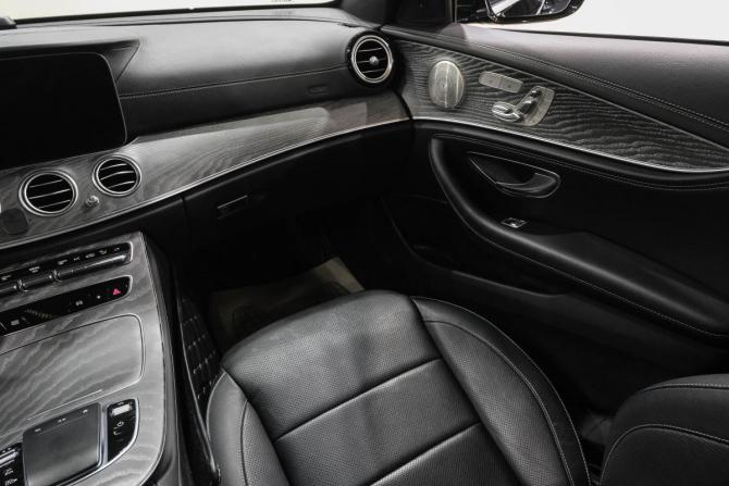 Mercedes-Benz E-Класс V (W213 S213 C238) Рестайлинг с пробегом 2022 года, цена 6 309 000 рублей, 65000 км, седан, Автокод Объявления