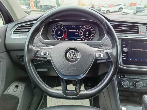Volkswagen Tiguan II с пробегом 2017 года, цена 2 249 995 рублей, 180778 км, внедорожник, Автокод Объявления