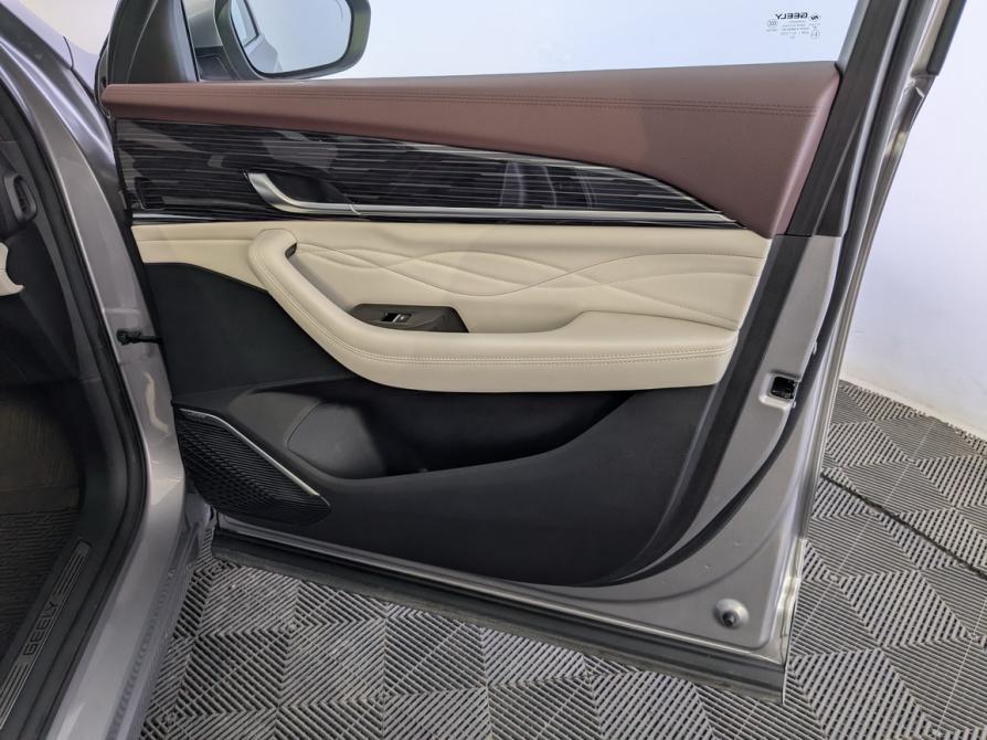 Geely Monjaro I Москва  - изображение 27