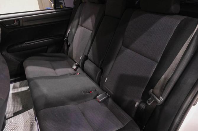 Toyota Corolla XI (E160 E170 E180) с пробегом 2015 года, цена 1 329 000 рублей, 123000 км, универсал, Автокод Объявления