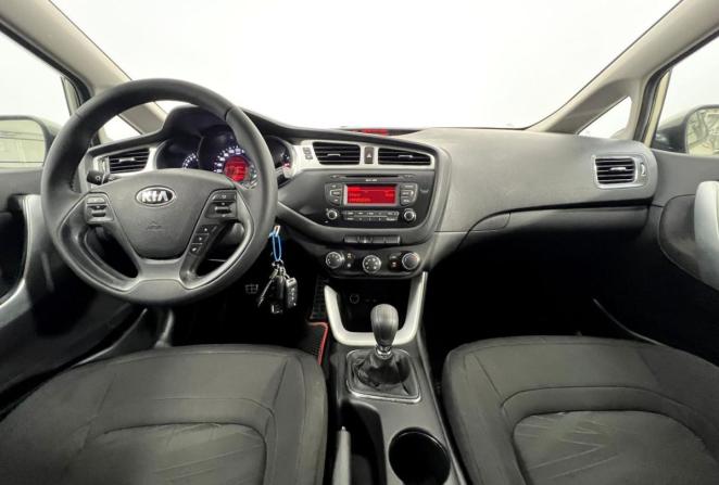 Kia Ceed II с пробегом 2013 года, цена 855 000 рублей, 99692 км, хэтчбек, Автокод Объявления