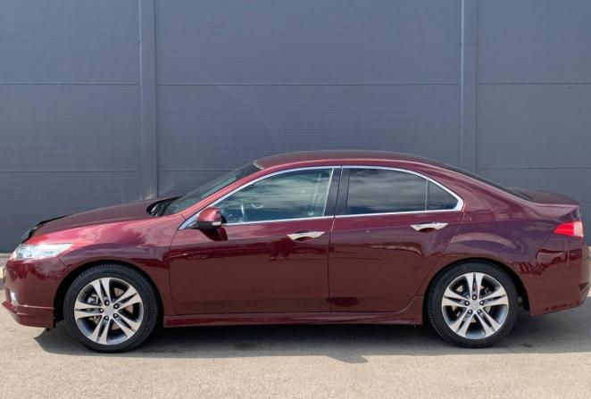Honda Accord VIII Рестайлинг с пробегом 2012 года, цена 1 360 000 рублей, 187273 км, седан, Автокод Объявления