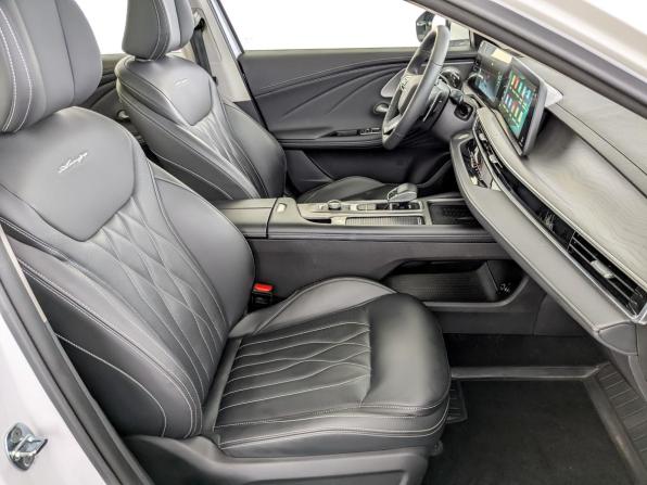 Chery Arrizo 8 с пробегом 2023 года, цена 1 990 000 рублей, 29996 км, седан, Автокод Объявления
