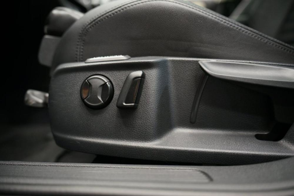 Volkswagen Passat B8 Крым  - изображение 10