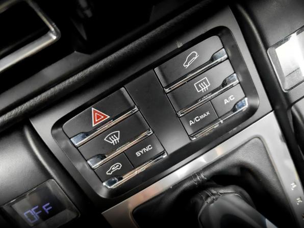 Porsche Macan I Рестайлинг с пробегом 2021 года, цена 4 150 000 рублей, 120194 км, внедорожник, Автокод Объявления
