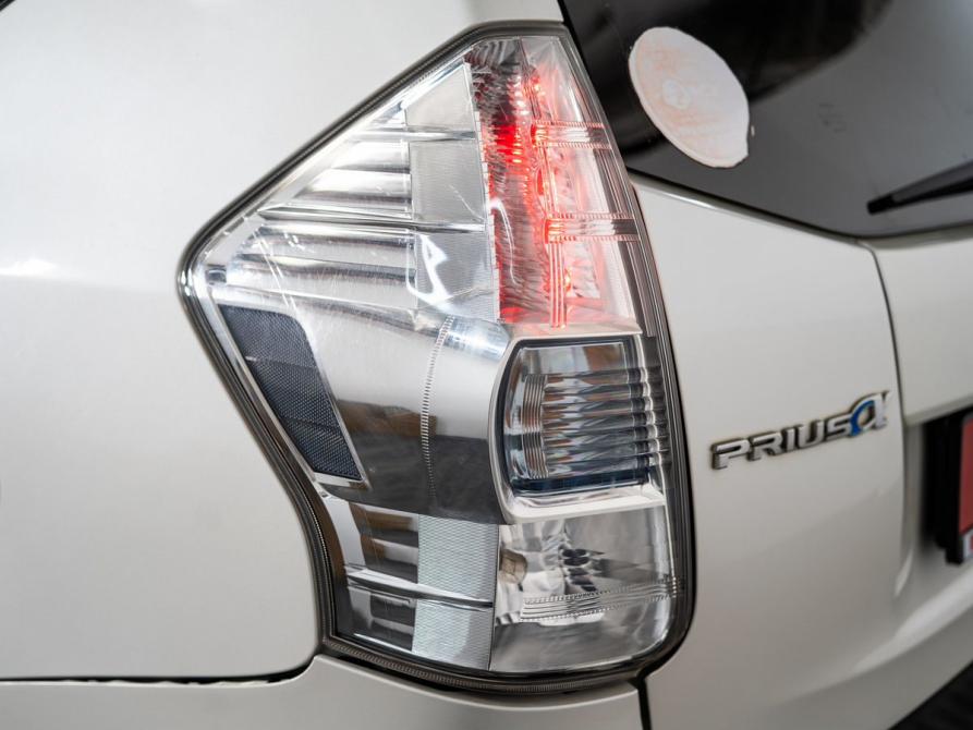 Toyota Prius Alpha I (ZVW40/41) Иркутск  - изображение 24