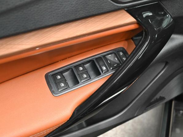 Lada (ВАЗ) Vesta I Рестайлинг (NG) с пробегом 2024 года, цена 1 770 000 рублей, 10203 км, универсал, Автокод Объявления