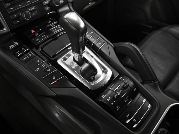 Porsche Cayenne II Рестайлинг (958) с пробегом 2015 года, цена 3 989 000 рублей, 207202 км, внедорожник, Автокод Объявления