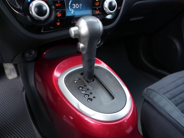 Nissan Juke I с пробегом 2013 года, цена 1 190 000 рублей, 127051 км, внедорожник, Автокод Объявления