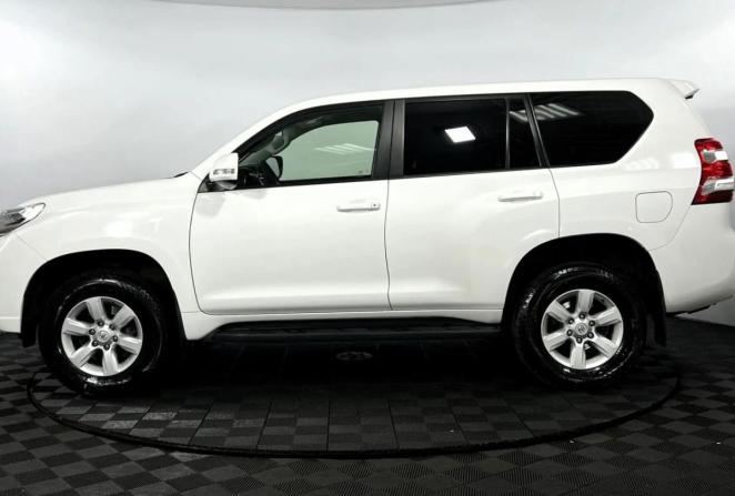 Toyota Land Cruiser Prado 150 Series Рестайлинг 1 с пробегом 2016 года, цена 3 600 000 рублей, 178869 км, внедорожник, Автокод Объявления