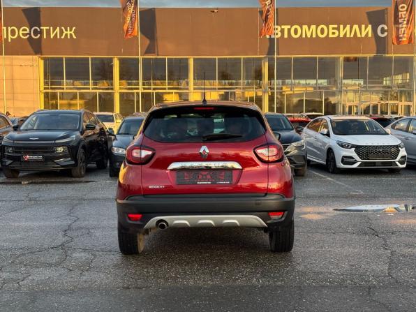 Renault Kaptur I с пробегом 2018 года, цена 1 299 000 рублей, 109969 км, внедорожник, Автокод Объявления
