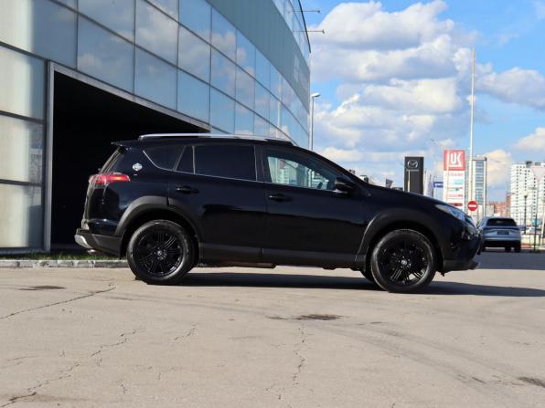 Toyota RAV4 IV (XA40) Рестайлинг с пробегом 2018 года, цена 2 490 000 рублей, 120332 км, внедорожник, Автокод Объявления