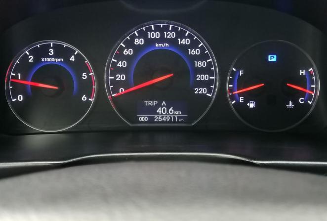 Hyundai Santa Fe II Рестайлинг с пробегом 2012 года, цена 1 130 000 рублей, 254000 км, внедорожник, Автокод Объявления