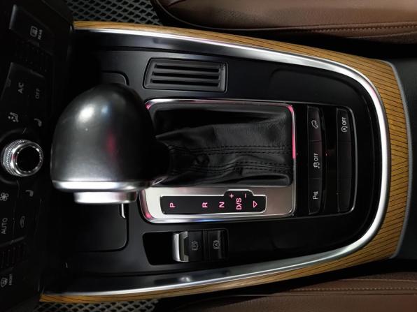 Audi Q5 I (8R) Рестайлинг с пробегом 2015 года, цена 1 710 000 рублей, 163383 км, внедорожник, Автокод Объявления