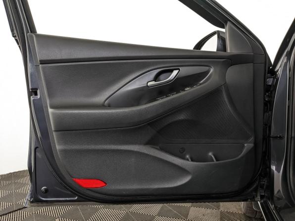 Hyundai i30 III Рестайлинг 2 с пробегом 2022 года, цена 1 780 000 рублей, 103890 км, универсал, Автокод Объявления