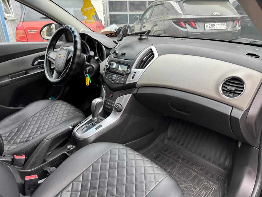 Chevrolet Cruze I Рестайлинг Санкт-Петербург  - изображение 9