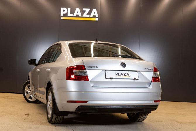 Skoda Octavia III (A7) Рестайлинг с пробегом 2017 года, цена 1 649 000 рублей, 194285 км, лифтбек, Автокод Объявления