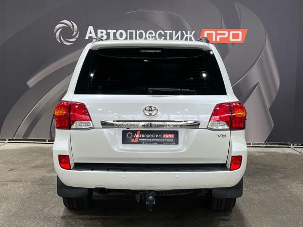Toyota Land Cruiser 200 Series Рестайлинг 1 с пробегом 2013 года, цена 3 500 000 рублей, 252026 км, внедорожник, Автокод Объявления
