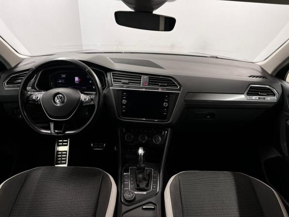 Volkswagen Tiguan II с пробегом 2019 года, цена 2 275 000 рублей, 232962 км, внедорожник, Автокод Объявления