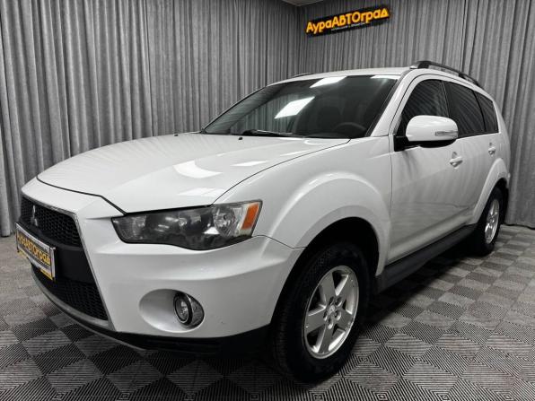 Mitsubishi Outlander II Рестайлинг с пробегом 2011 года, цена 1 250 000 рублей, 263114 км, внедорожник, Автокод Объявления